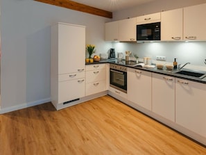 Casa | Cocina privada | Frigorífico, horno, hervidor eléctrico y tostadora