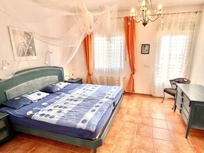 Villa | 3 bedrooms, individually furnished, iron/ironing board - Villa Miraflores Comfortable Holiday Residence (Teulada)
