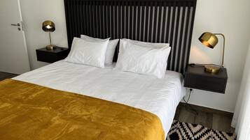 House | 3 bedrooms, individually furnished, bed sheets