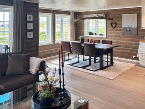 House | Living area - 8 Person Holiday Home in Osen (Åmot)