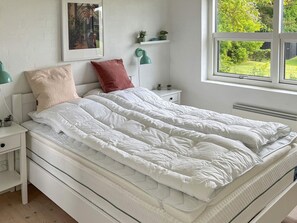 2 bedrooms, individually furnished - 4 Person Holiday Home in Sydals (Sydals)