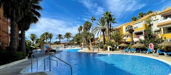 Golf & Beachside Getaway