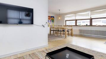 House | Dining