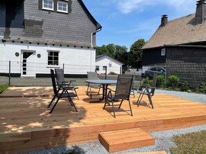 Apartment | Speisen im Freien