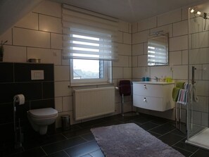 Apartment | Badezimmer