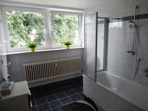 Ferienhaus | Badezimmer