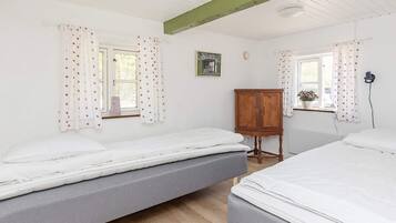 House | 2 bedrooms, individually furnished