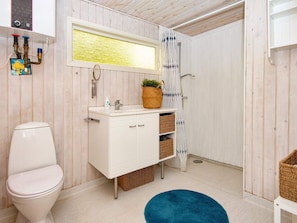 House | Bathroom