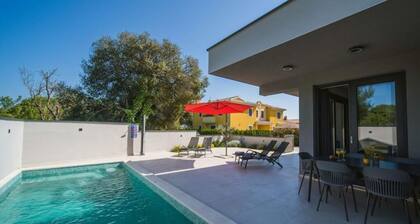 Villa Gabriel Comfortable Holiday Residence