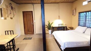 Down comforters, desk, free WiFi, bed sheets