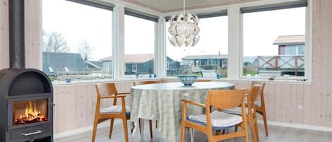 House | Dining