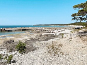 House | Beach - 7 Person Holiday Home in Lottorp (Löttorp)