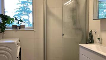 House | Bathroom