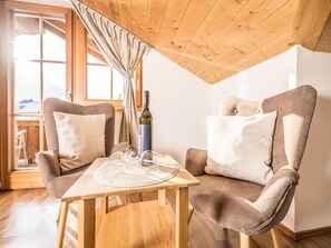 Apartment | Living area - Chalet in Reith Near Ski Juwel Alpbachtal (Reith im Alpbachtal)
