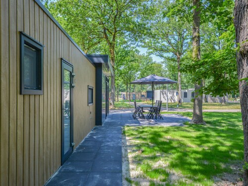 Pavilion 6 People With Storage Space