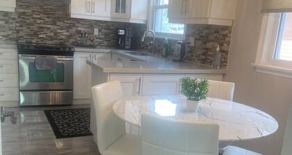 Graceful 2 bedroom home in the heart of Etobicoke.