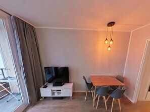 Apartment | Dining