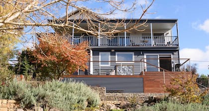 Balconies Lakeview Su