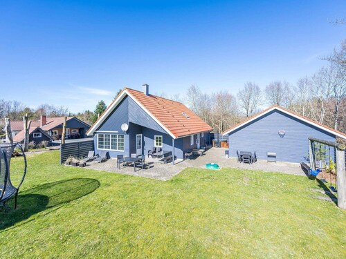 10 Person Holiday Home in Oksbol