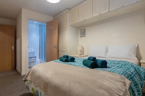 2 slaapkamers, een strijkplank/strijkijzer, wifi