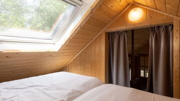 Bungalow | 2 bedrooms, individually furnished, bed sheets