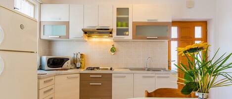 Apartment | Private kitchen | Electric kettle