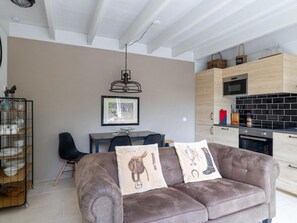 Huoneisto | Yksityinen keittiö | Vedenkeitin, syöttötuoli