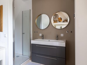Apartemen | Kamar mandi