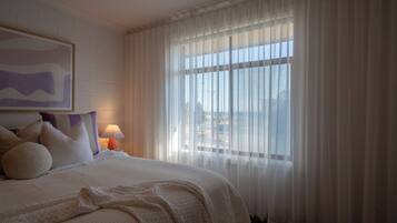 2 bedrooms, iron/ironing board, travel crib, free WiFi