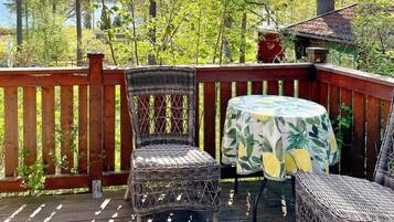 House | Outdoor dining
