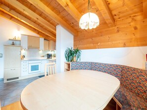 Apartment | Dining
