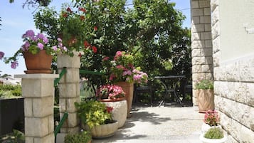 Apartment | Exterior