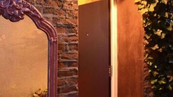 Apartment | 1 Schlafzimmer, individuell eingerichtet