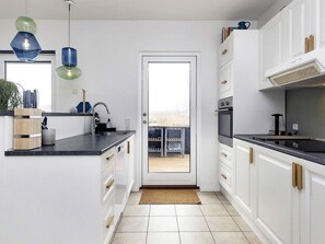 Private kitchen - 4 Star Holiday Home in Humble (Sydlangeland)