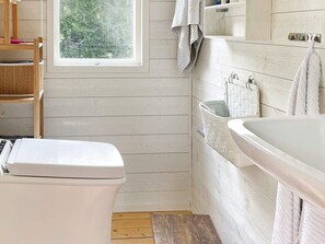 House | Bathroom