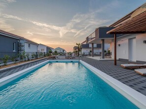 Villa | Pool | Innenpool, Außenpool