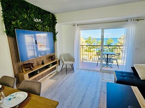 Dining - Beautiful Apartment in Denia With sea Views (Denia)