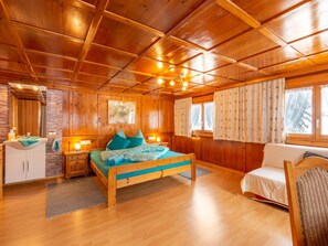 2 bedrooms, individually furnished, bed sheets - Apartment in Vorarlberg Near Ski Resort Montafon (Sankt Gallenkirch)