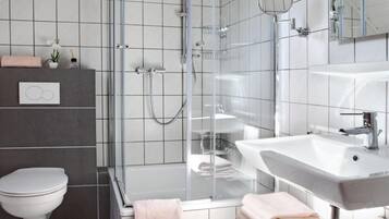 Apartment | Badezimmer | Handtücher