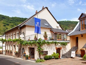 Exterior - Holiday Winery Andrae-goebel (Ernst)