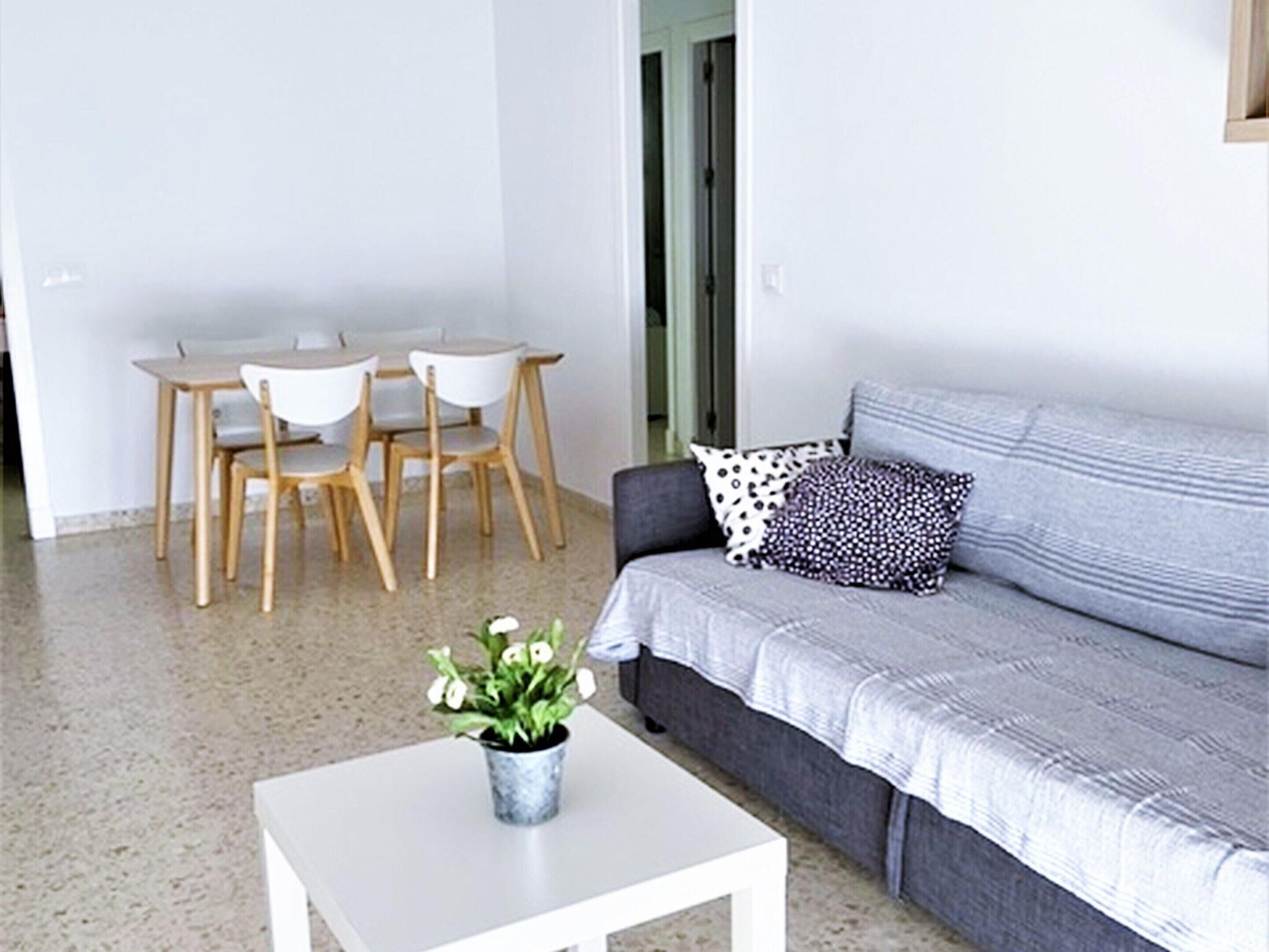Apartment | Dining