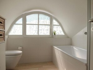 Apartment | Bathroom - Thatched Roof Holiday Home Dunenblick (Glowe)