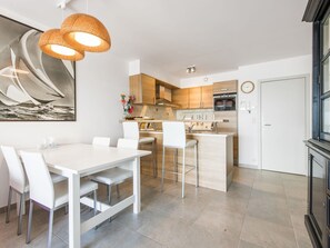 Appartement | Cuisine privée | Bouilloire électrique, grille-pain