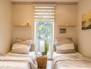 2 bedrooms, individually furnished, iron/ironing board - Ambiance Modern Retreat (Wurster Nordseeküste)