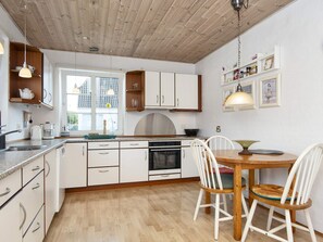 House | Private kitchen - 8 Person Holiday Home in Norre Nebel (Norre Nebel)