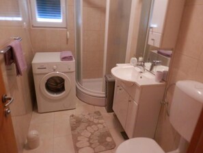 Apartamento | Banheiro | Secador de cabelo