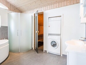 Ferienhaus | Badezimmer