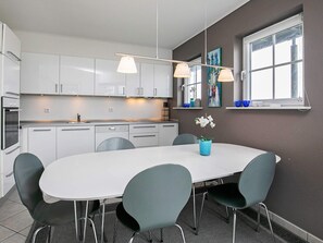 Apartment | Dining