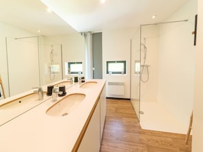 Ferienhaus | Badezimmer