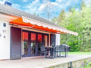 House | Dining - Stunning Holiday Home in Malmedy (Malmedy)